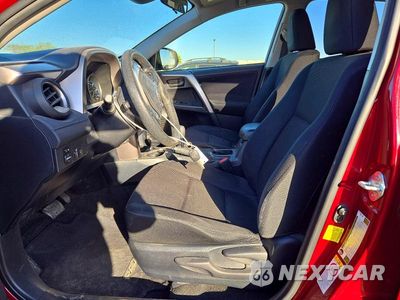 Zdjęcie 7 z 14 samochodu: 2018 TOYOTA RAV4 LE VIN:JTMZFREVXJD120008 - miniatura