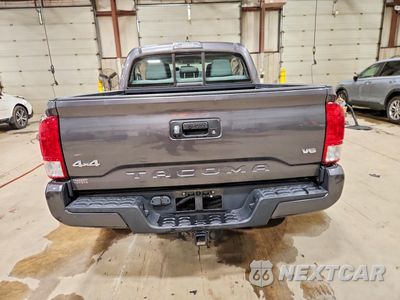 Zdjęcie 6 z 12 samochodu: 2017 TOYOTA TACOMA SR V6 VIN:5TFCZ5AN1HX055540 - miniatura