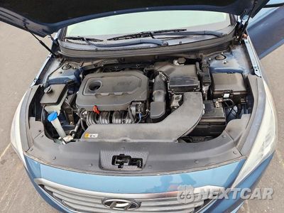 Zdjęcie 11 z 12 samochodu: 2017 HYUNDAI SONATA SE VIN:5NPE24AF1HH490585 - miniatura