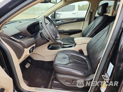 Zdjęcie 7 z 13 samochodu: 2017 LINCOLN MKC RESERVE VIN:5LMCJ3C96HUL50462 - miniatura