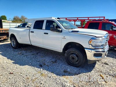 Czwarte zdjęcie samochodu z boku: 2024 RAM 3500 TRADESMAN VIN:3C63RRGL3RG152796 - miniatura