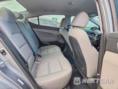 Zdjęcie 10 z 13 samochodu: 2017 HYUNDAI ELANTRA SE VIN:KMHD74LF1HU394905 - miniatura
