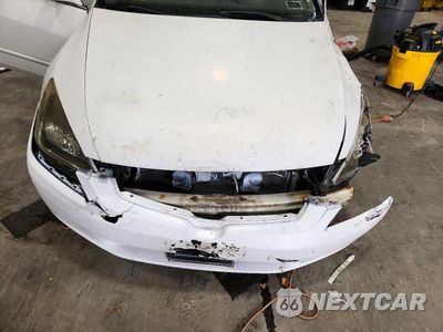 Zdjęcie 11 z 11 samochodu: 2004 HONDA ACCORD EX VIN:1HGCM56814A140071 - miniatura