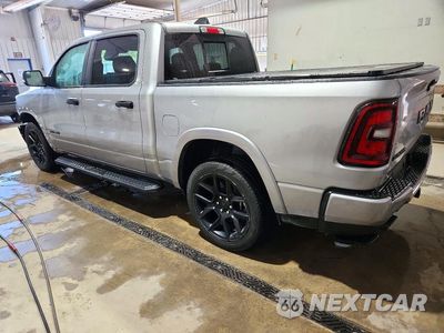 Drugie zdjęcie samochodu z przodu: 2025 RAM 1500 LARAMIE VIN:1C6SRFJP3SN656994 - miniatura