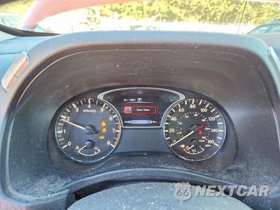Zdjęcie 9 z 13 samochodu: 2017 NISSAN PATHFINDER SL VIN:5N1DR2MM5HC622762 - miniatura