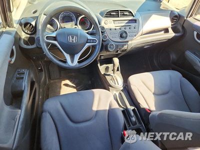 Zdjęcie 8 z 12 samochodu: 2013 HONDA FIT VIN:JHMGE8H34DC074165 - miniatura