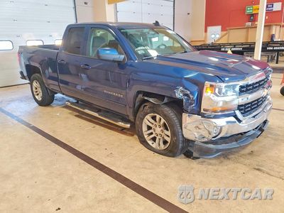 Czwarte zdjęcie samochodu z boku: 2017 CHEVROLET SILVERADO K1500 LT VIN:1GCVKREC5HZ114560 - miniatura
