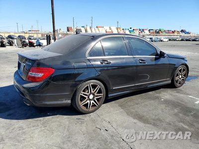 Trzecie zdjęcie samochodu z tyłu: 2013 MERCEDES-BENZ C 300 4MATIC VIN:WDDGF8AB2DG051773 - miniatura