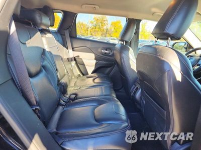 Zdjęcie 11 z 13 samochodu: 2017 JEEP CHEROKEE LATITUDE VIN:1C4PJLCB4HW549476 - miniatura