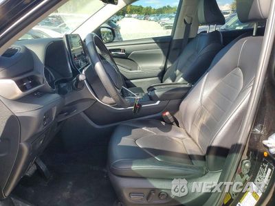 Zdjęcie 7 z 13 samochodu: 2022 TOYOTA HIGHLANDER XLE VIN:5TDGZRBH2NS226086 - miniatura