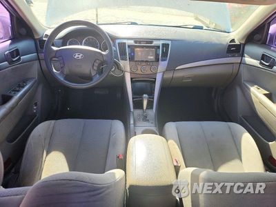 Zdjęcie 8 z 12 samochodu: 2010 HYUNDAI SONATA GLS VIN:5NPET4AC9AH608827 - miniatura