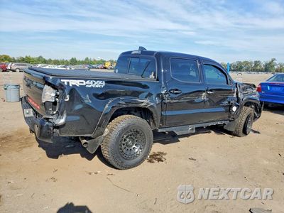 Trzecie zdjęcie samochodu z tyłu: 2023 TOYOTA TACOMA TRD SPORT VIN:3TMCZ5ANXPM642016 - miniatura