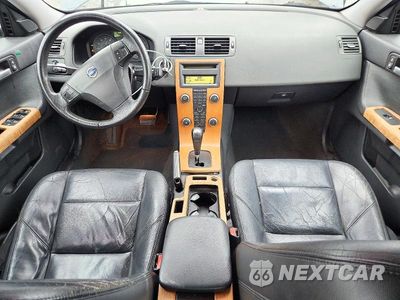 Zdjęcie 8 z 12 samochodu: 2008 VOLVO S40 2.4I VIN:YV1MS390382383975 - miniatura