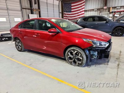 Czwarte zdjęcie samochodu z boku: 2021 KIA FORTE LXS VIN:3KPF24AD9ME334375 - miniatura
