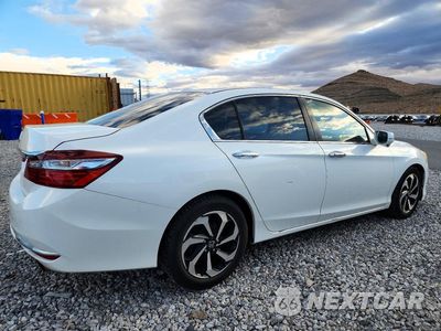 Trzecie zdjęcie samochodu z tyłu: 2016 HONDA ACCORD EXL VIN:1HGCR2F86GA036650 - miniatura