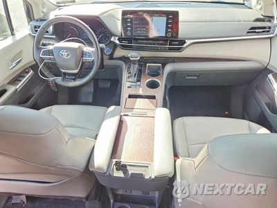 Zdjęcie 8 z 13 samochodu: 2023 TOYOTA SIENNA XLE VIN:5TDJSKFC2PS103343 - miniatura