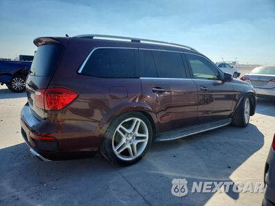 Trzecie zdjęcie samochodu z tyłu: 2013 MERCEDES-BENZ GL 550 4MATIC VIN:4JGDF7DE4DA223216 - miniatura