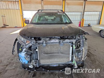 Piąte zdjęcie samochodu w środku: 2019 TOYOTA RAV4 XLE VIN:JTMP1RFVXKD019637 - miniatura