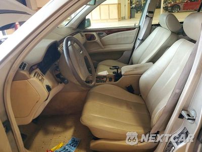 Zdjęcie 7 z 12 samochodu: 1999 MERCEDES-BENZ E 300TD VIN:WDBJF25H5XA843627 - miniatura