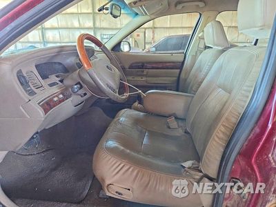 Zdjęcie 7 z 12 samochodu: 2004 MERCURY GRAND MARQUIS LS VIN:2MEFM75W44X675957 - miniatura