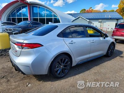 Trzecie zdjęcie samochodu z tyłu: 2026 TOYOTA COROLLA SE VIN:5YFS4MCE1TP265256 - miniatura
