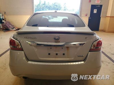 Zdjęcie 6 z 12 samochodu: 2015 NISSAN ALTIMA 2.5 S VIN:1N4AL3AP0FN903002 - miniatura