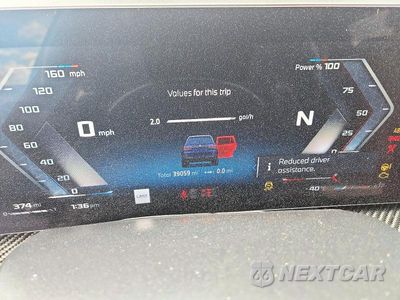 Zdjęcie 9 z 14 samochodu: 2025 BMW X7 M60I VIN:5UX33EM06S9Z43440 - miniatura