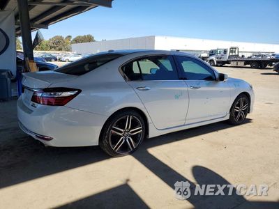 Trzecie zdjęcie samochodu z tyłu: 2017 HONDA ACCORD TOURING VIN:1HGCR3F99HA018000 - miniatura