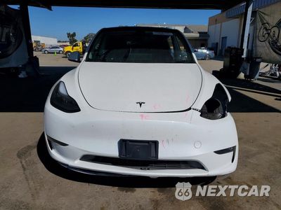 Piąte zdjęcie samochodu w środku: 2023 TESLA MODEL Y VIN:7SAYGDEE6PF748714 - miniatura