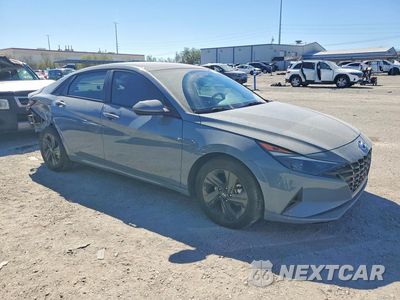 Czwarte zdjęcie samochodu z boku: 2023 HYUNDAI ELANTRA SEL VIN:KMHLM4AG1PU436360 - miniatura