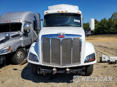 Piąte zdjęcie samochodu w środku: 2019 PETERBILT 579 SEMI TRUCK VIN:1XPBDP9XXKD492312 - miniatura