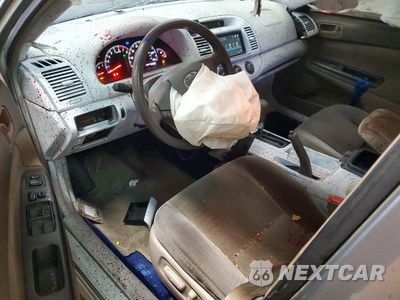 Zdjęcie 8 z 12 samochodu: 2005 TOYOTA CAMRY LE VIN:4T1BE30K95U635629 - miniatura