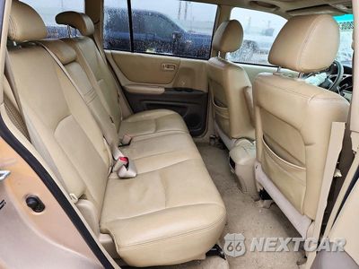 Zdjęcie 11 z 14 samochodu: 2004 TOYOTA HIGHLANDER BASE VIN:JTEGP21A540041660 - miniatura