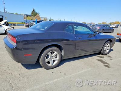 Trzecie zdjęcie samochodu z tyłu: 2010 DODGE CHALLENGER SE VIN:2B3CJ4DV1AH218907 - miniatura