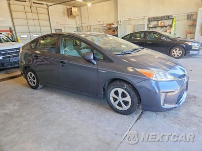 Czwarte zdjęcie samochodu z boku: 2012 TOYOTA PRIUS THREE VIN:JTDKN3DU8C1565555 - miniatura
