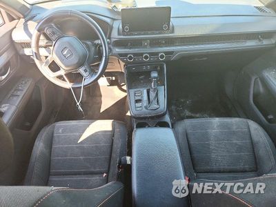Zdjęcie 8 z 12 samochodu: 2025 HONDA CR-V SPORT VIN:7FARS5H53SE017947 - miniatura