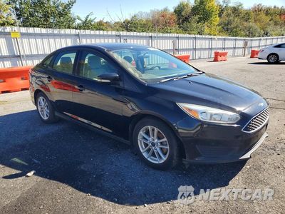 Czwarte zdjęcie samochodu z boku: 2016 FORD FOCUS SE VIN:1FADP3F24GL261931 - miniatura