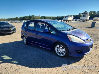 Czwarte zdjęcie samochodu z boku: 2011 HONDA FIT SPORT VIN:JHMGE8H56BC019621 - miniatura