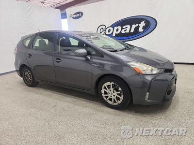 Czwarte zdjęcie samochodu z boku: 2015 TOYOTA PRIUS V THREE VIN:JTDZN3EU4FJ023144 - miniatura