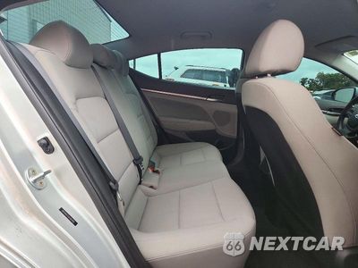 Zdjęcie 10 z 13 samochodu: 2018 HYUNDAI ELANTRA SEL VIN:5NPD84LF0JH362402 - miniatura