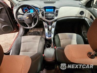 Zdjęcie 8 z 12 samochodu: 2012 CHEVROLET CRUZE LS VIN:1G1PC5SH6C7210368 - miniatura