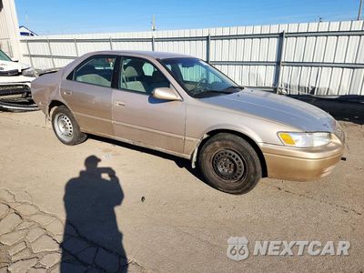Czwarte zdjęcie samochodu z boku: 1998 TOYOTA CAMRY LE VIN:4T1BG22K1WU377609 - miniatura