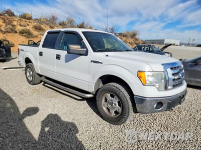 Czwarte zdjęcie samochodu z boku: 2011 FORD F150 SUPERCREW VIN:1FTFW1EF9BFA27810 - miniatura