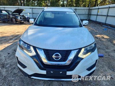 Piąte zdjęcie samochodu w środku: 2017 NISSAN ROGUE SV VIN:KNMAT2MV8HP567752 - miniatura