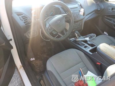Zdjęcie 8 z 12 samochodu: 2017 FORD ESCAPE S VIN:1FMCU0F75HUB72899 - miniatura