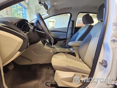 Zdjęcie 7 z 12 samochodu: 2012 FORD FOCUS SE VIN:1FAHP3F26CL444355 - miniatura
