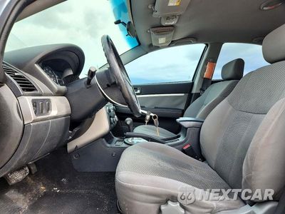 Zdjęcie 7 z 12 samochodu: 2007 MITSUBISHI GALANT ES VIN:4A3AB36F57E038300 - miniatura