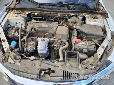 Zdjęcie 11 z 13 samochodu: 2017 HONDA ACCORD SPORT SPECIAL EDITION VIN:1HGCR2F15HA048051 - miniatura