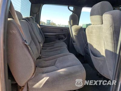 Zdjęcie 10 z 13 samochodu: 2006 CHEVROLET SILVERADO K2500 HEAVY DUTY VIN:1GCHK23266F108702 - miniatura