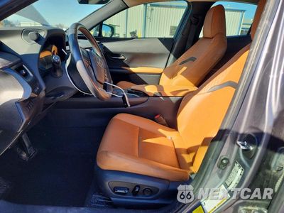 Zdjęcie 7 z 13 samochodu: 2021 LEXUS UX 200 VIN:JTHP3JBH3M2038961 - miniatura
